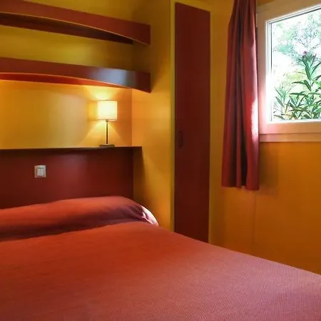 Vilanova Park 3*