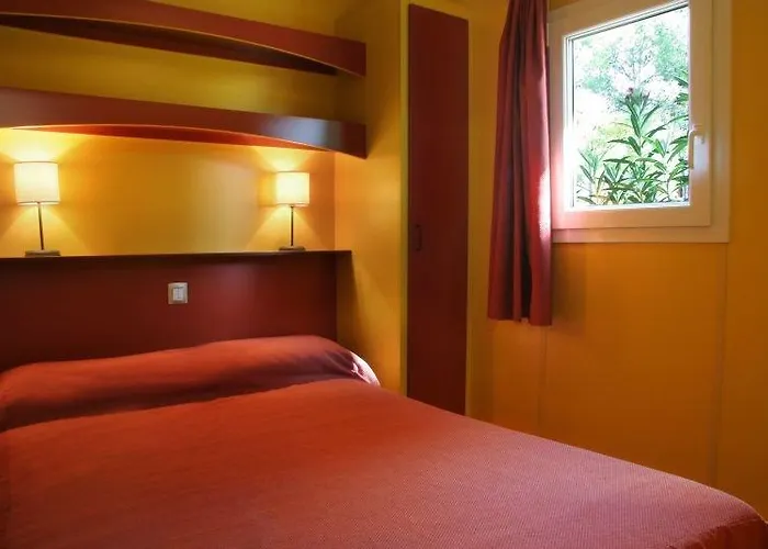 Vilanova Park 3*