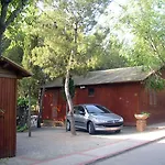 维拉诺瓦帕克露营地 3* 比利亚努埃瓦-赫尔特鲁